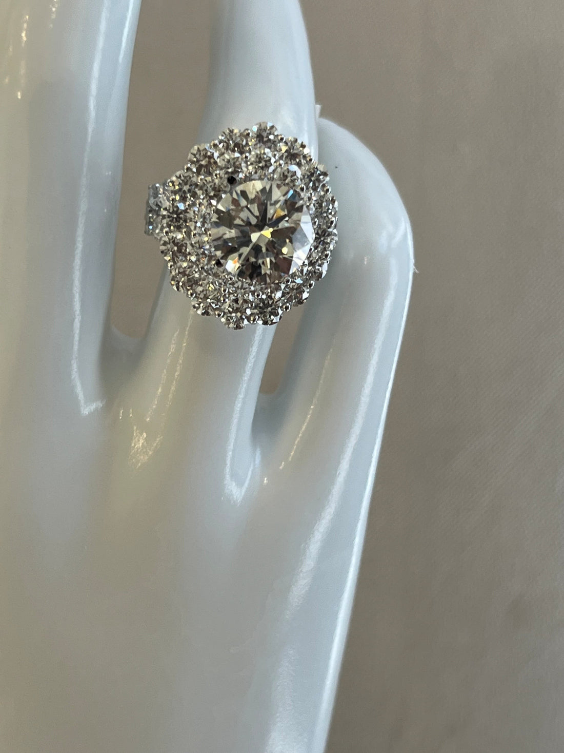 18K White Gold Engagement Ring Mounting Featuring 4.43ctw Diamonds