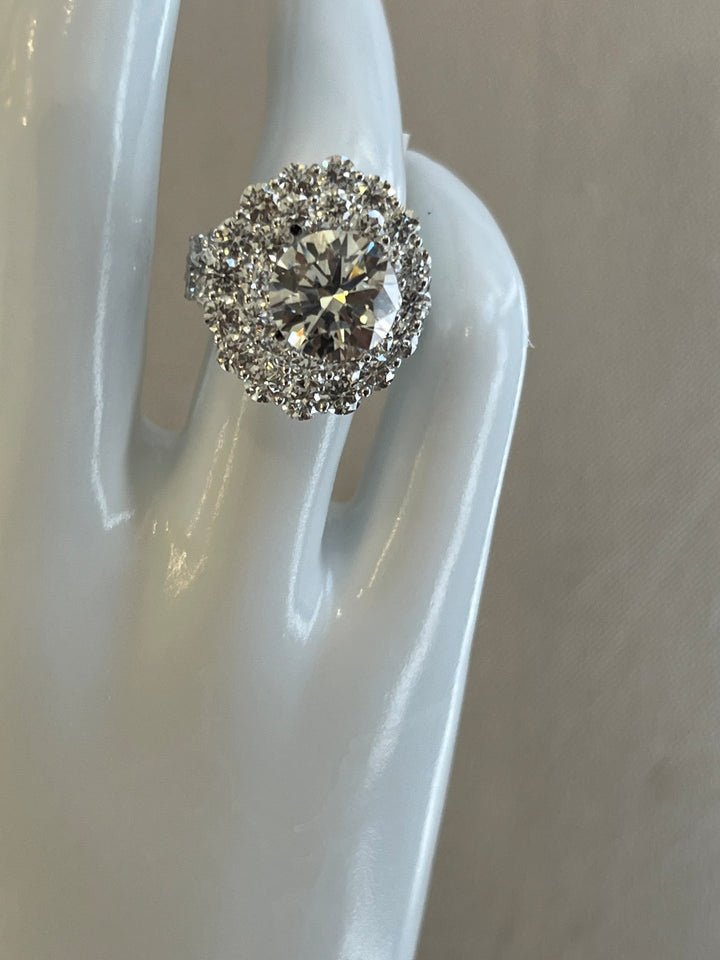 18K White Gold Engagement Ring Mounting Featuring 4.43ctw Diamonds