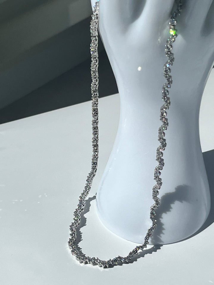 14K White Gold Zig Zag Diamond Necklace Featuring 9.76ctw Diamonds