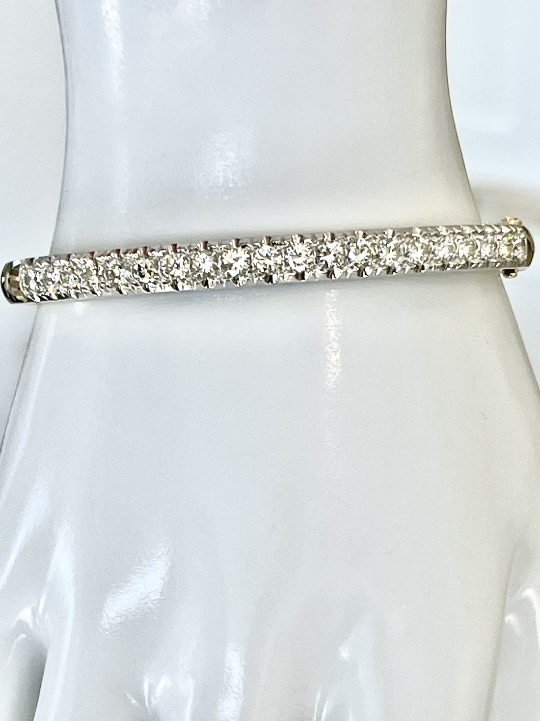 14K Yellow Gold Diamond Bangle Bracelet Featuring 2.80ctw Fine Diamonds, Weighing 27 Grams