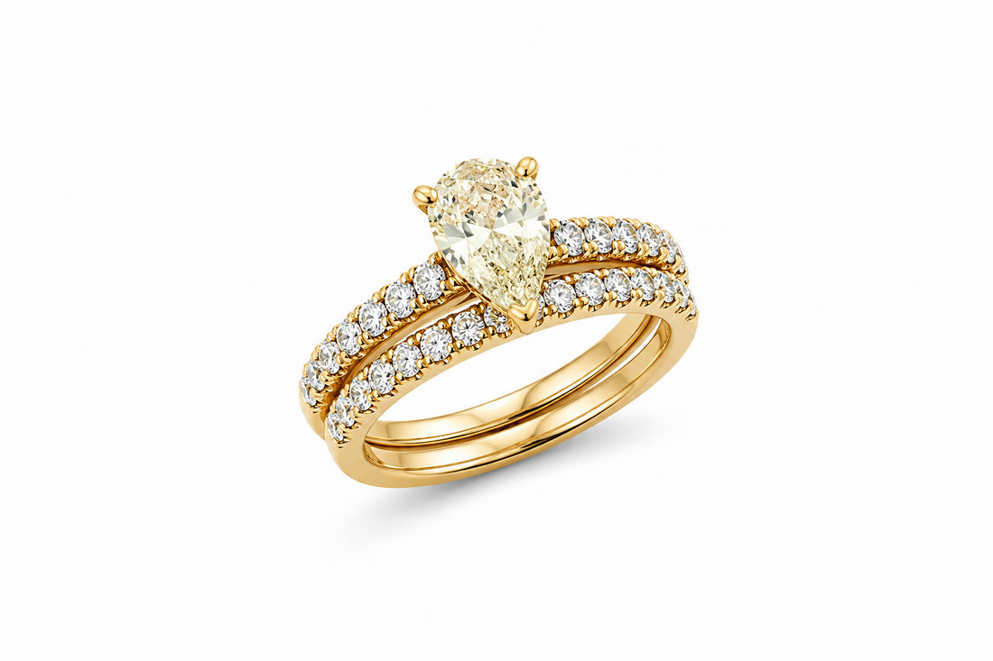 14K Yellow Gold Bridal Set Featuring a .97ct O VS2 Pear-Shaped Diamond with .52ctw Diamond Accents ring